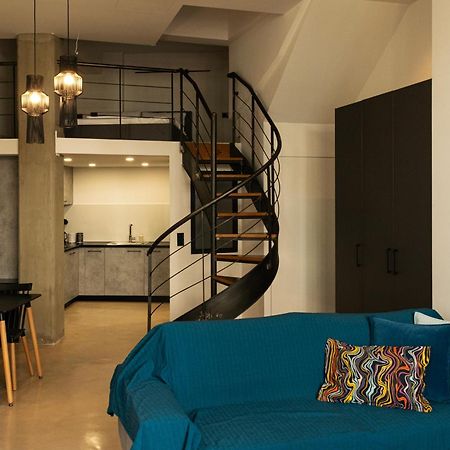 Mini Loft Apartment Kalamata Esterno foto